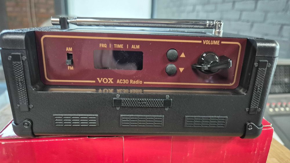 VOX AC30 Radio Радіоприймач