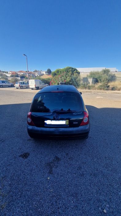 Renault Clio 1.2cc  2004