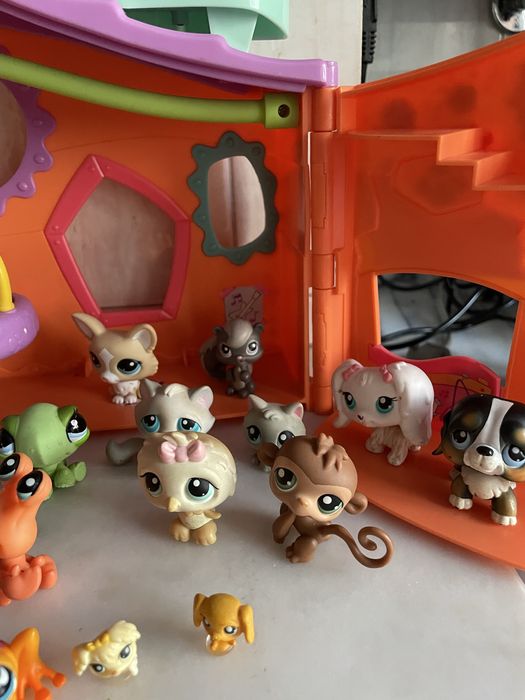 Littlest pet Shop Lot Ultimate figures Collection Club House Playset