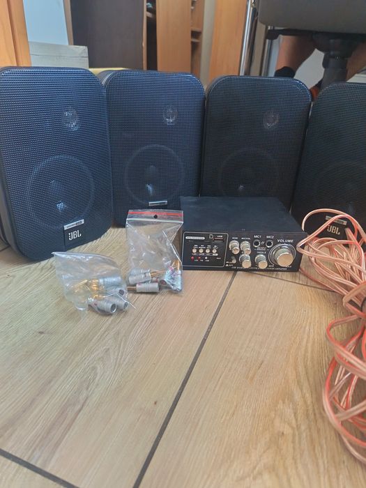 4 x JBL Control One + wzmacniacz karaoke USB/FM –  stan jak nowy,