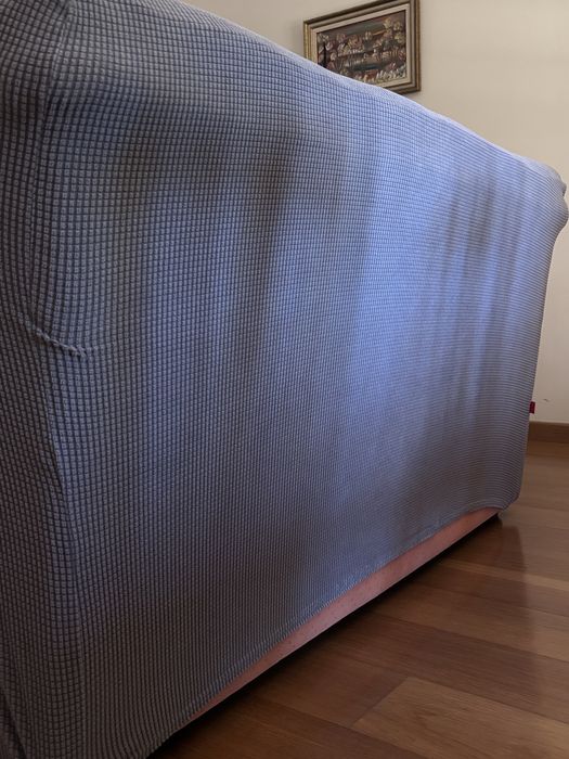 2 Sofás Usados (1 Sofá-Cama)