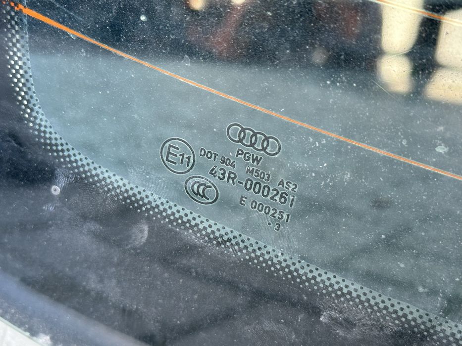Заднє скло з підігрівом седан оригінал Audi A6 C7 43R000261
