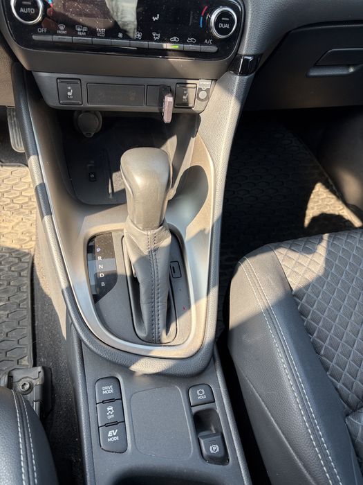 Mazda 2 hybrid cesja leasing 2023 serwis,salon