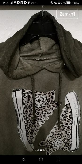 Bluza damska z kapturem.