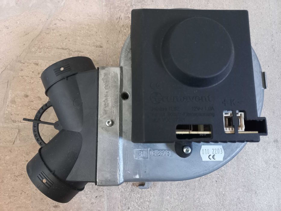 Ventilador Trumavent TEB-2 c/ controlador da Truma