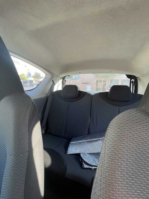 Toyota Aygo 1.0 (2005) - Económico e Fiável