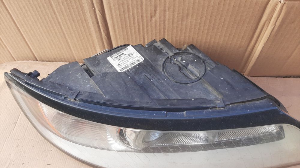 Volvo v50 Lift Lampa prawa lub lewa oryginał