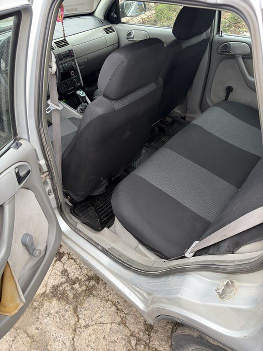 Volkswagen pointer 2006 года