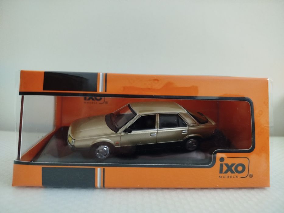 Miniatura Renault 25 Nova 1/43