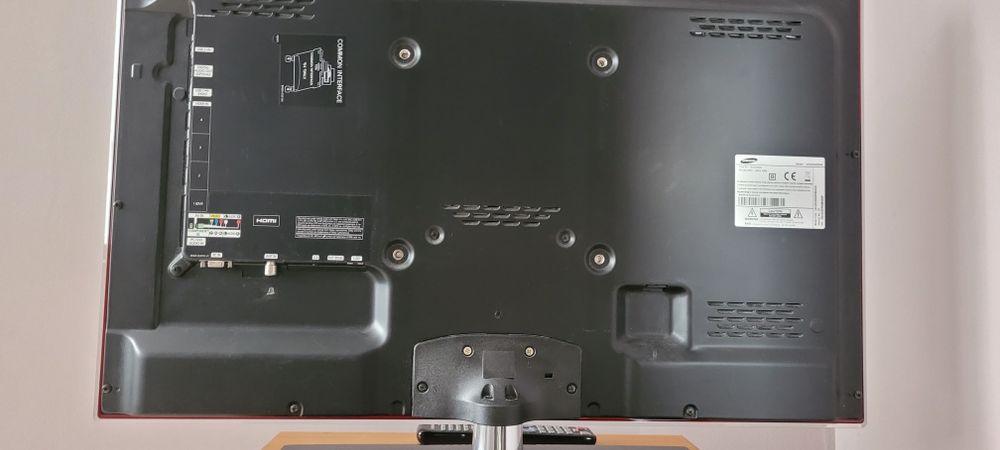 tv samsung smart 32 uszkodzony