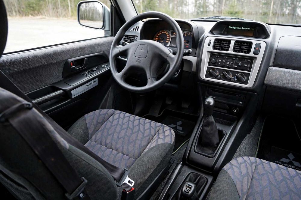 SUv Todo o terreno  Mitsubishi pajero pinnin