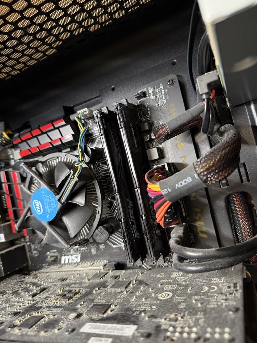 Komputer gamingowy GTX 970 MSI i5-6500 2x8gb ram 2666mhz