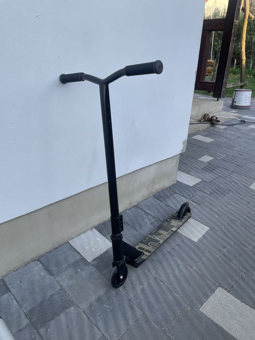 Продам трюковий самокат