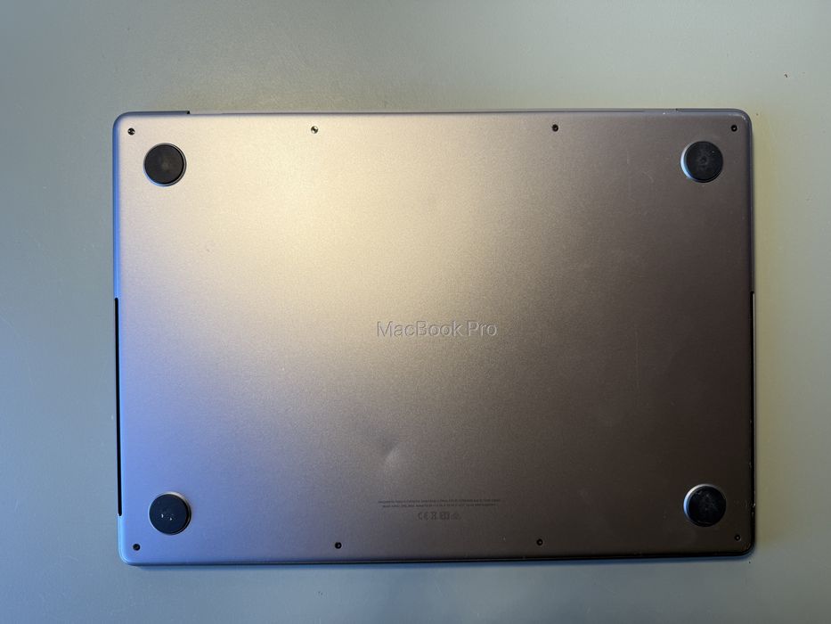 Apple Macbook M1 Pro 14” 2021