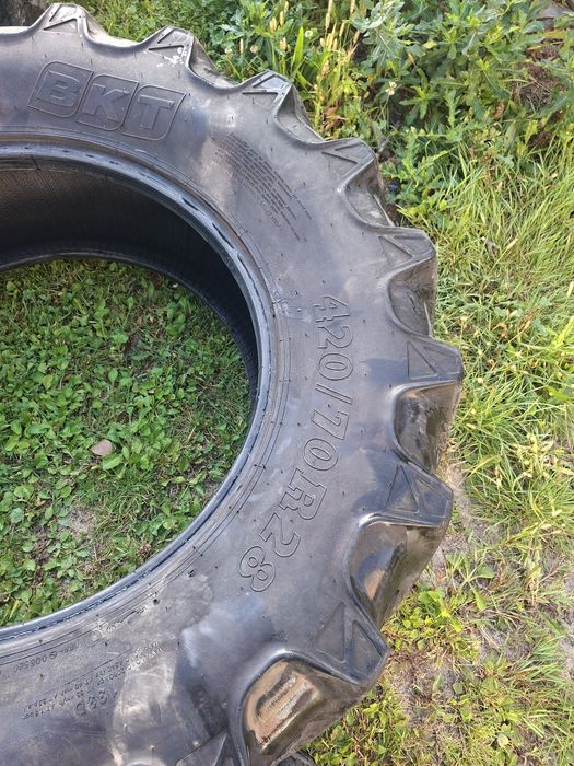 Opony ciagnikowe 420 70r28