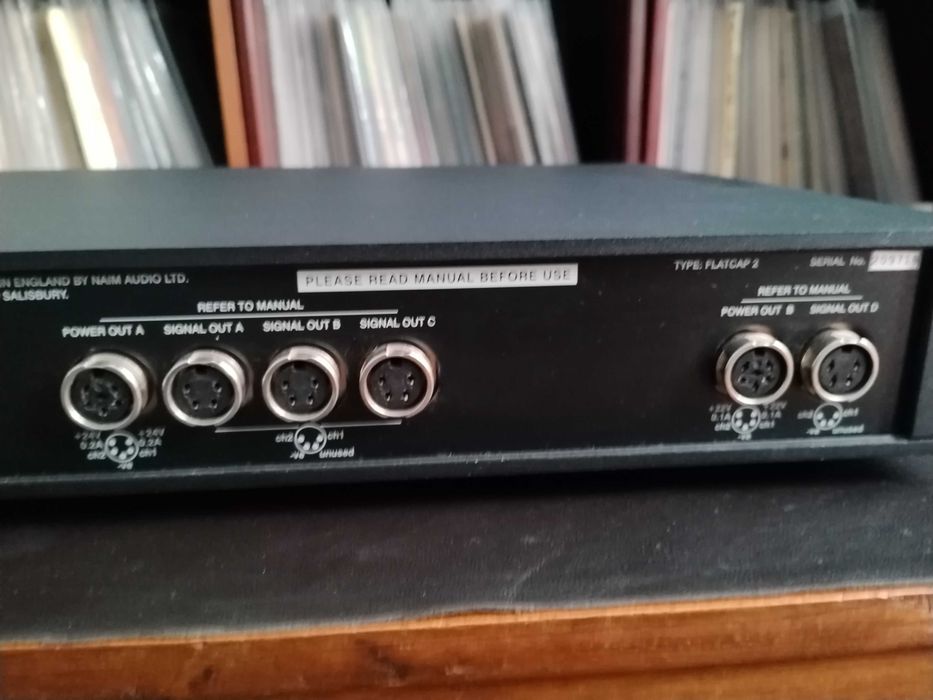 NAIM Flatcap 2 com novos condensadores e cabo DIN
