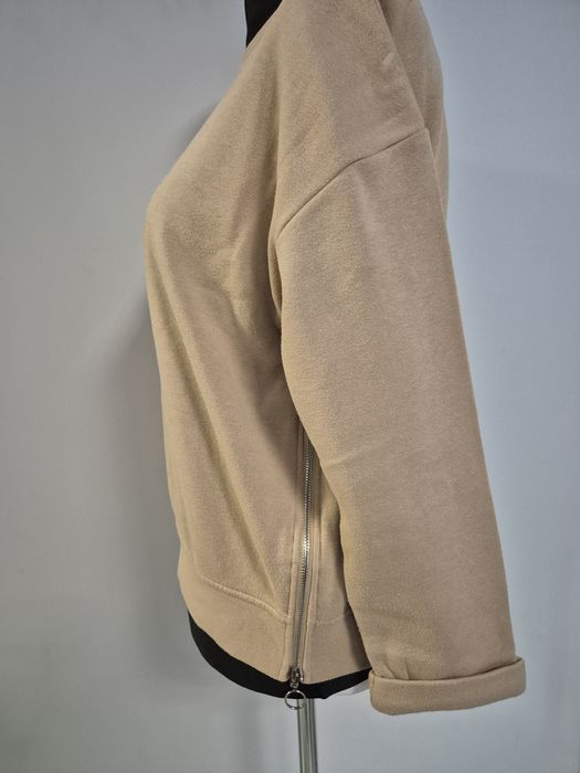 Bluza z zamkamimi po bokach roz M