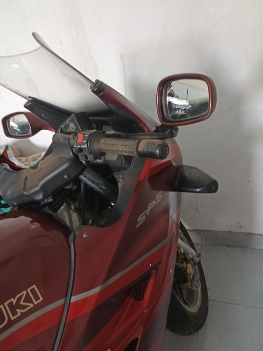 Moto Suzuki GSX1100f vendo ou troco