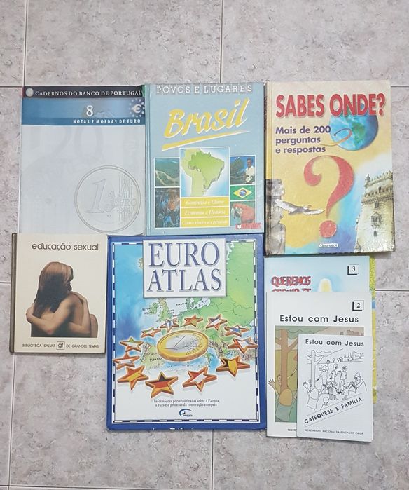 Livros variados e manuais