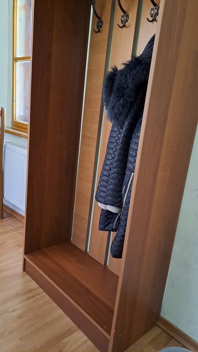 Шафа для верхньої одежі