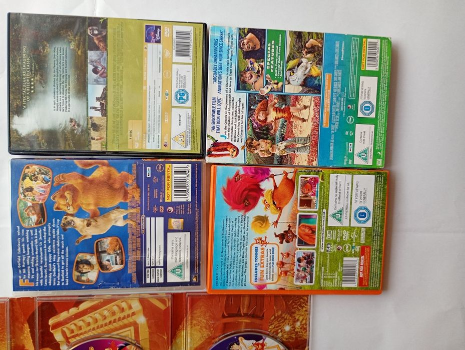 8 x Bajki na dvd po angielsku 3 xAladin Garfield  Jungle Book