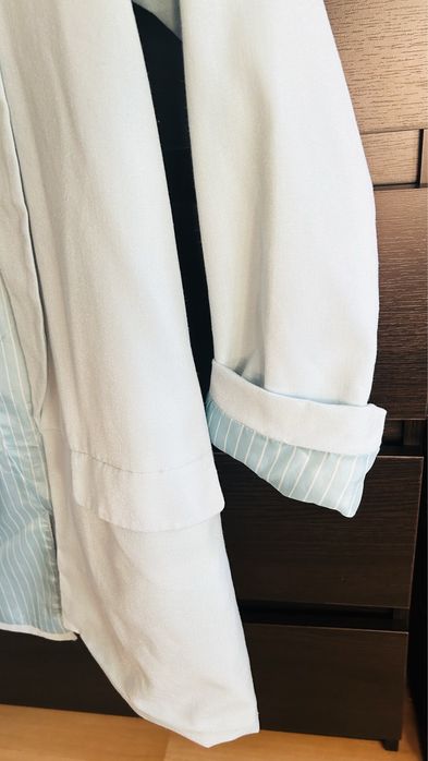 Błękitna miętowa turkusowa marynarka