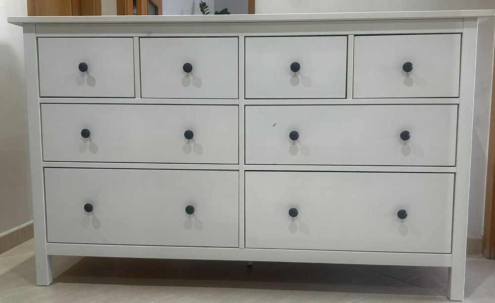 *Urgente* Cómoda c/8 gavetas, branca, IKEA - HEMNES