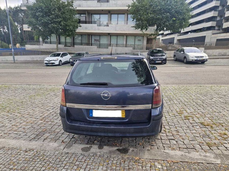 Opel Astra H Caravan 1.3 CDTI 90cv — Económica, Espaçosa e Prática foto 4