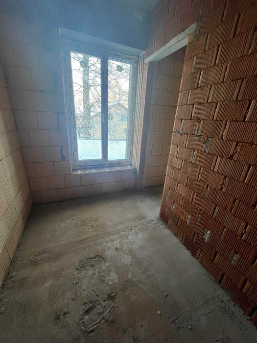 Ідеальна альтернатива квартирі:таунхаус з двором та мансардою в Ірпені