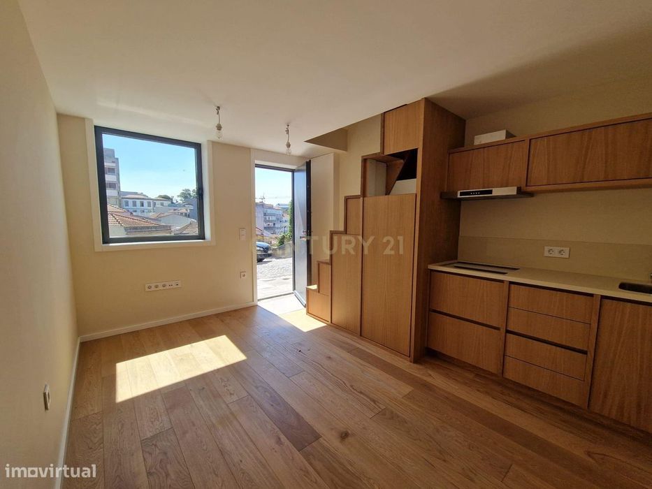 Moradia T2 Novo - Largo da Fontinha Centro Porto