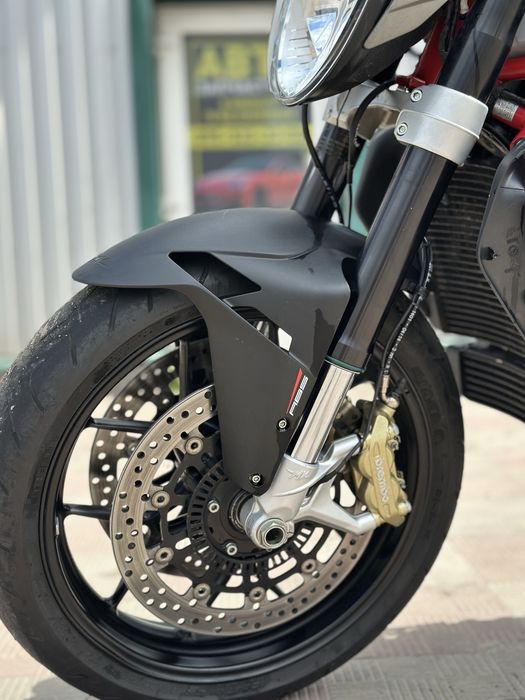 MV Agusta Brutale 800