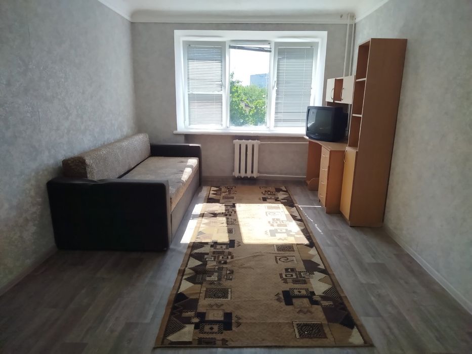 Продаж кімнати 18 м2 в центрі (Деснянська правда)