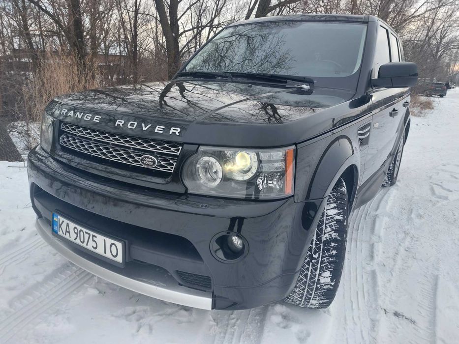 Продаеться гарний Range Rover Sport