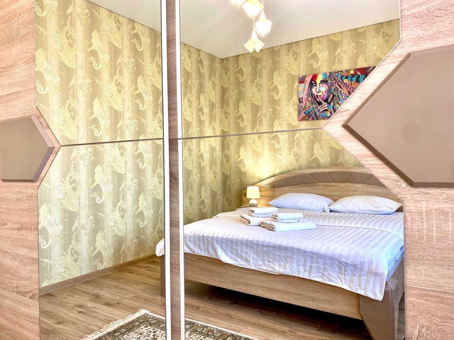 ApartPoltava ПАНОРАМНИЙ балкон, Новобудова ЦЕНТР міста, СВІТЛО ЗАВЖДИ