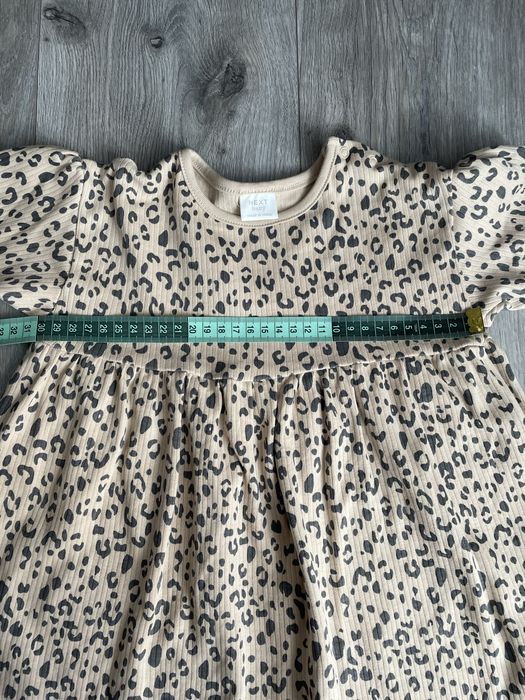 Продам сукню для дівчинки Next