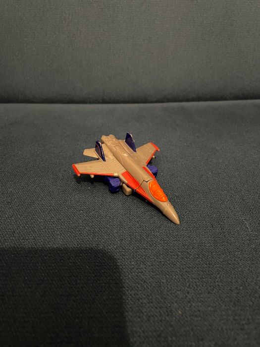 Transformers Universe 2.0 Legends Class Starscream