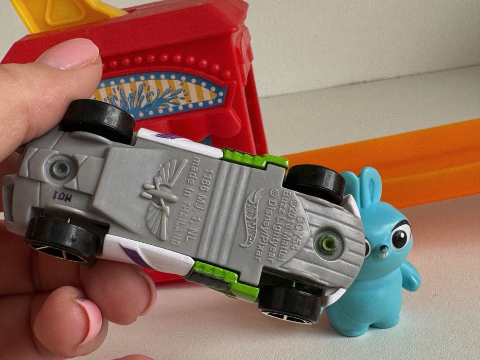 Ігровий набір Hot Wheels Карнавал з мультфільму Історія іграшок 4