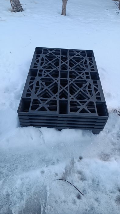Продам піддони 80/120