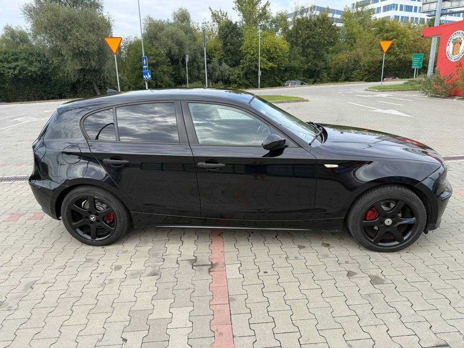 BMW E87 1 seria 2006 BENZYNA