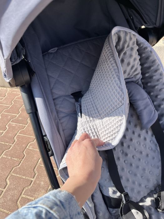 Easywalker Jackey Steel Grey Spacerowy, wozek podrożny do samolotu