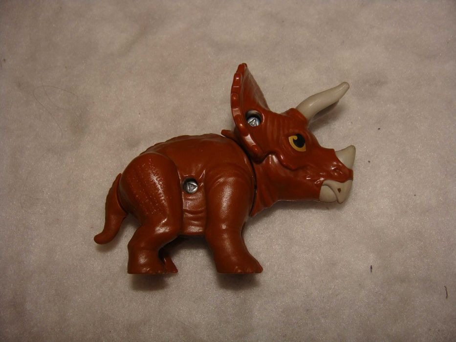 Dinossauro Castanho - McDonalds