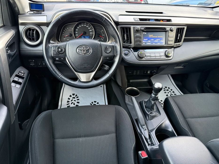 Toyota RAV4 AWD, podgrzewane fotele,  salon Polska, 82 tys km, serwis ASO