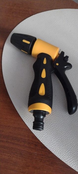 Końcówka do węża ogrodowego