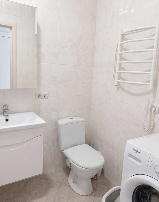 Квартира, 1к. Євроремонт. Драгоманова, 40з, Позняки Дарницький район