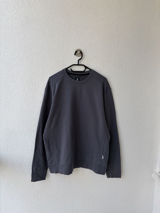 Світшот run on cloud