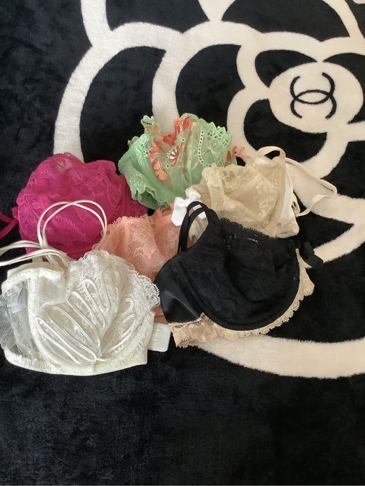 La perla ‘ Chantelle ‘ simone perele’ Millesia ‘