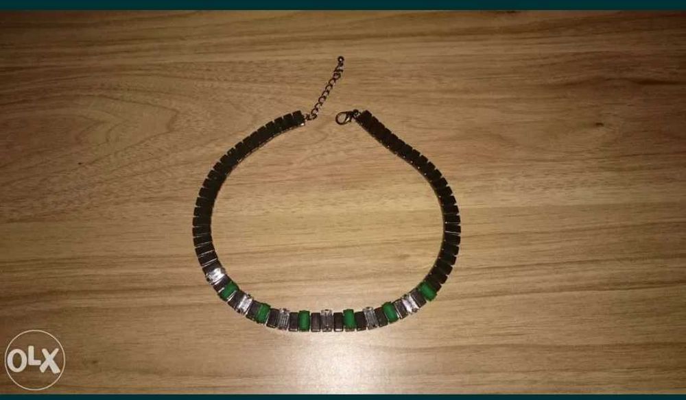 Parfois Elastyczna śliczna Kolia z kamieniami. Nowa