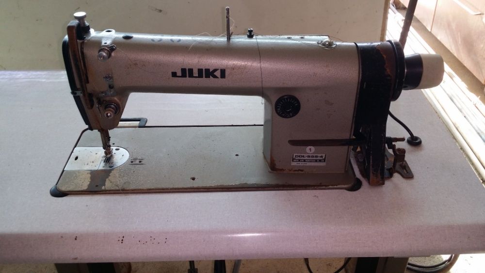 Máquinas de Costura de malhas trifasicas (1)