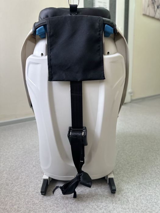 Дитяче автокрісло Caretero Defender Plus Isofix,бе