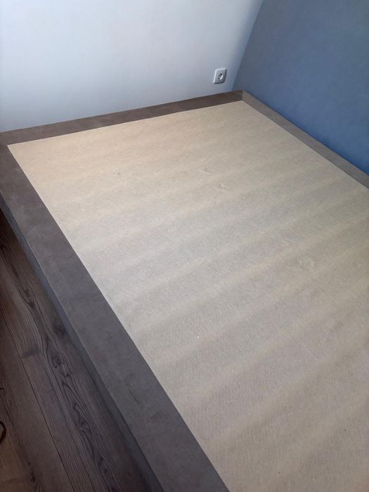 Sommier 160x200 em ótimo estado - com ou sem colchão